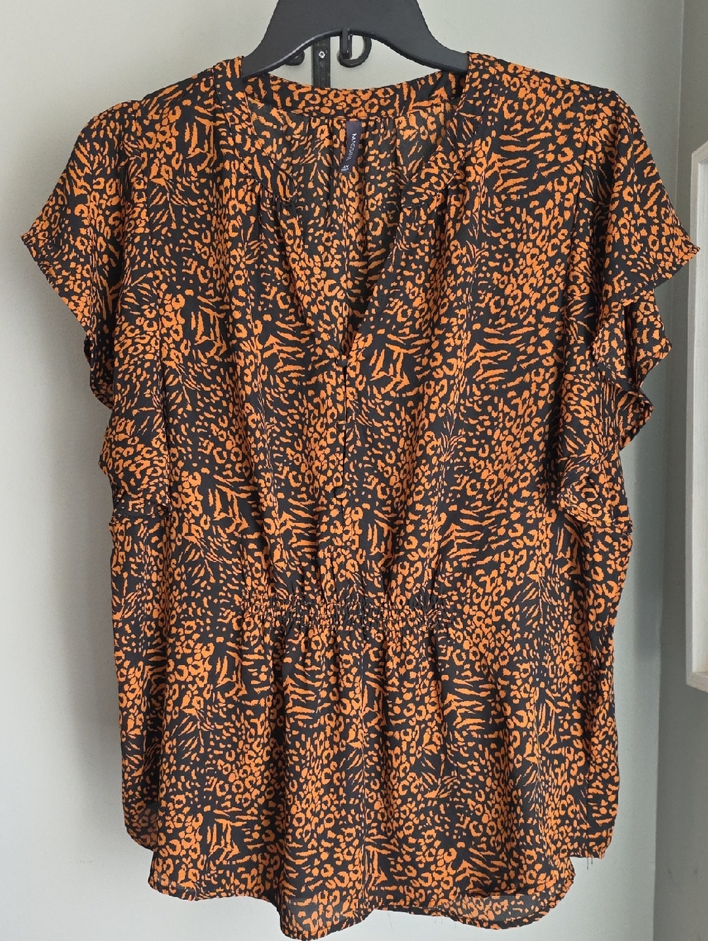 Massini Leopard Print V-Neck Ruffle Sleeve Blouse Size 1X